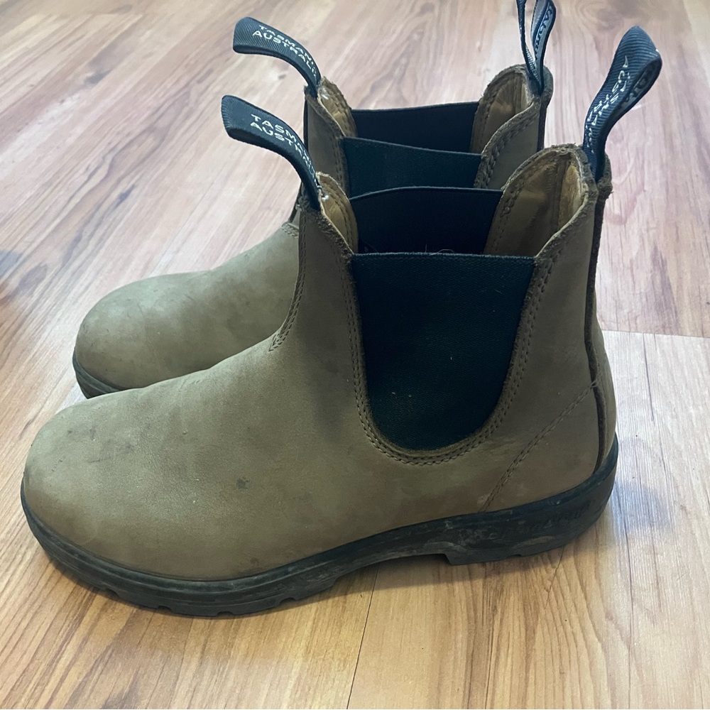 Blundstone Women's Tan Ankle Boots